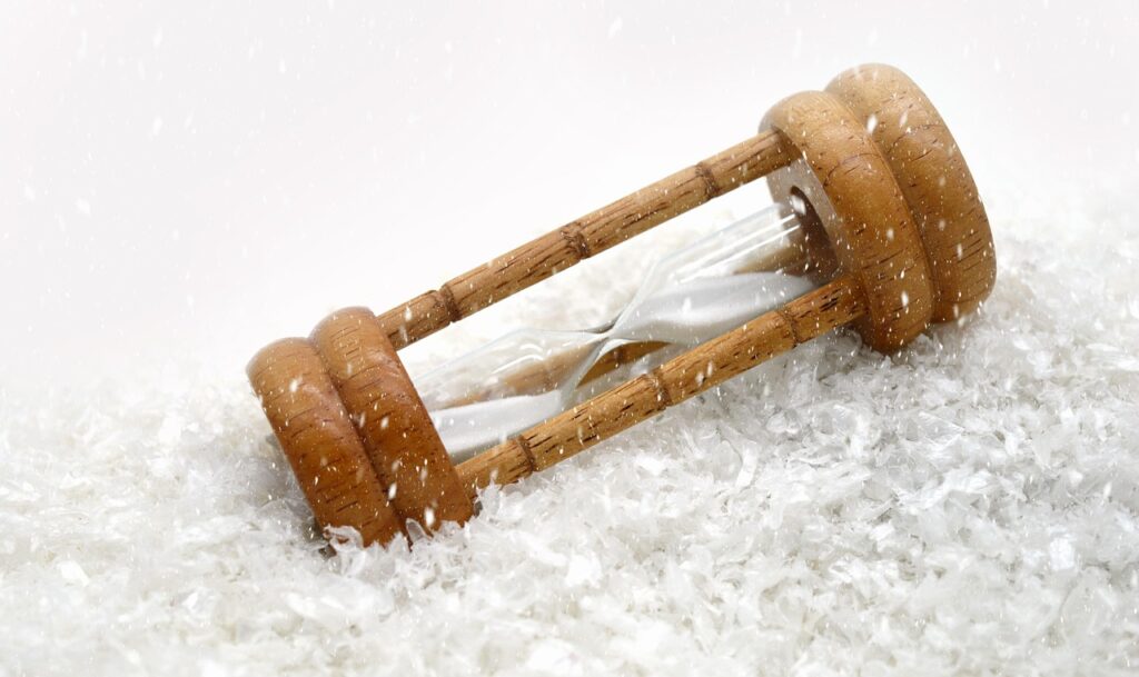 NISA口座を金融機関変更する方法はどのように行うべき？